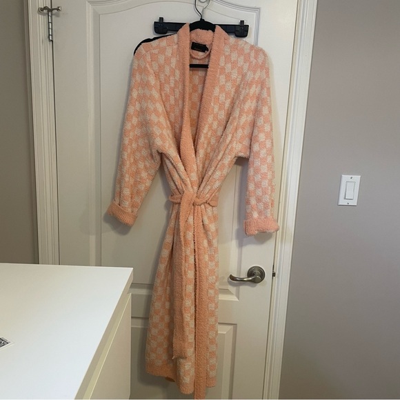 Plush Checkered Robe - Picture 3 of 5